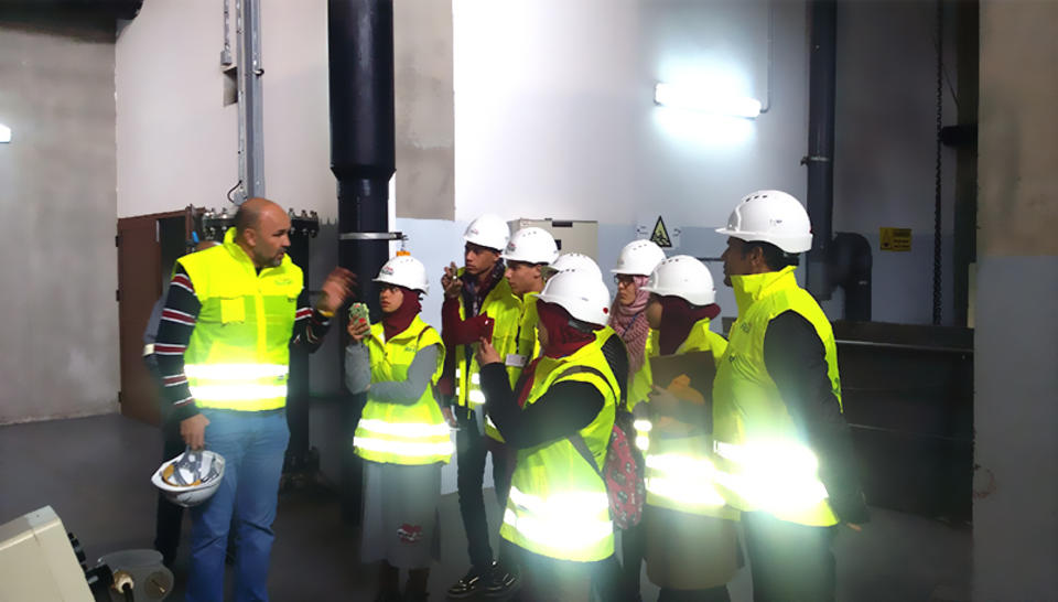 Les Jeunes Reporters pour l’Environnement découvrent le système de dépollution de Redal